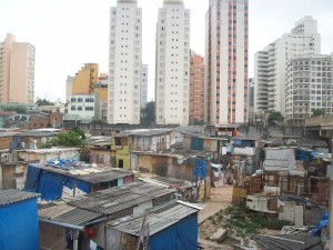 Favelo do Moinho, a slum in S&Atilde;&pound;o Paulo.&Acirc;&copy; 2011 Milton Jung | Wikimedia Commons