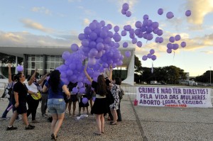 Women rally for the right to abortion, Brasilia 2012 &Acirc;&copy; Jose Cruz | Agencia Brasil