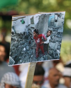 Demonstration against Israeli war on Gaza, Oslo July 25, 2014 (cropped) &Acirc;&copy; GGAADD | Flickr 