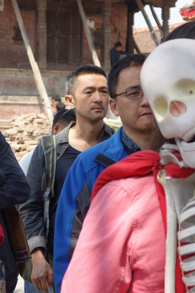 Artivism and the space(s) of democracy: Ashmina with Bipad walking along Swayambhu (Kathmandu) © Marina Kaneti